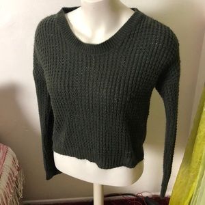 Green cropped sweater rue 21